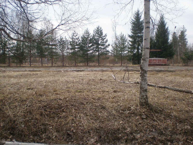 Плац. Трибуна еще "жива"