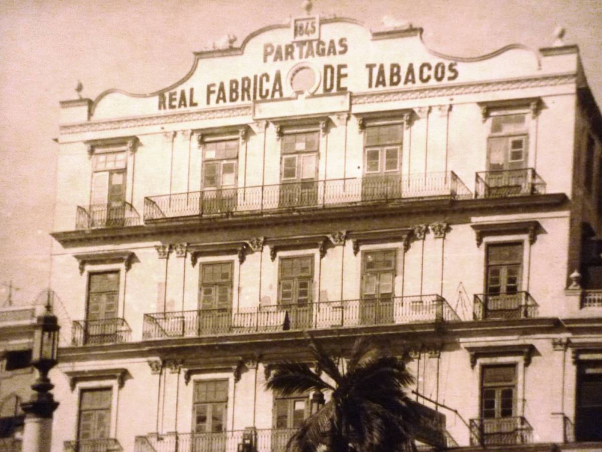 Табачная фабрика "Партагас"