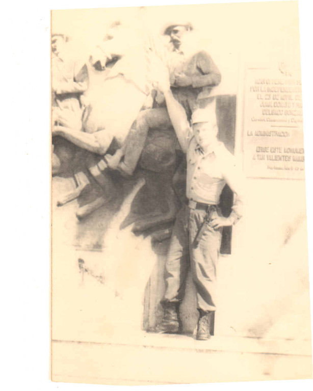 У памятника возле 20 батальона 1974