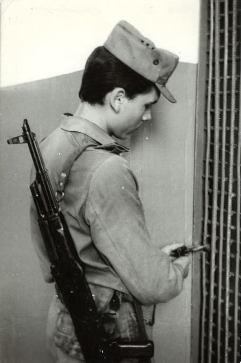 Оружейка 2 рота 1989 год, я