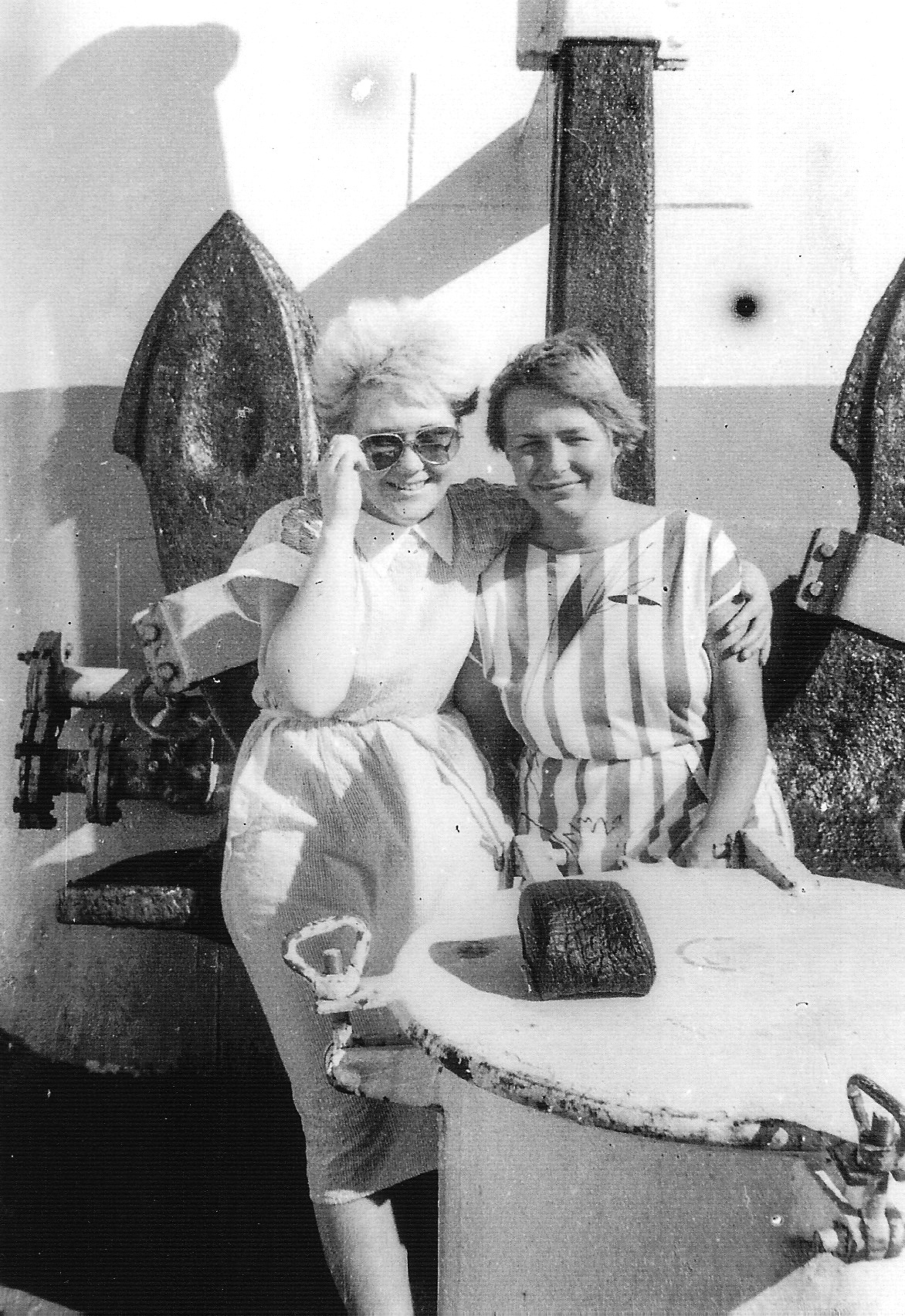 На теплоходе "Алла Тарасова", октябрь 1987