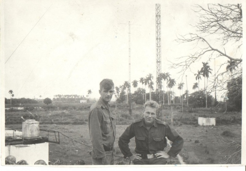 Крыша бывшего ст. ПЦ. Захаров В.А., Максимков Н.Б